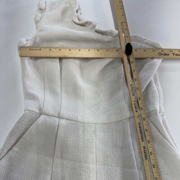 Black Halo Jumpsuit Womens 4 White Pravella One Shoulder Textured Flare Slit Leg - Picture 10 of 12